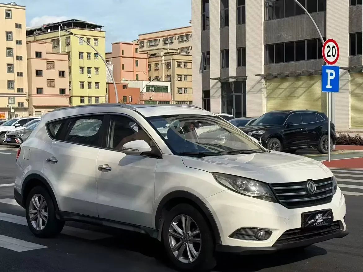 Dongfeng Fengon 580