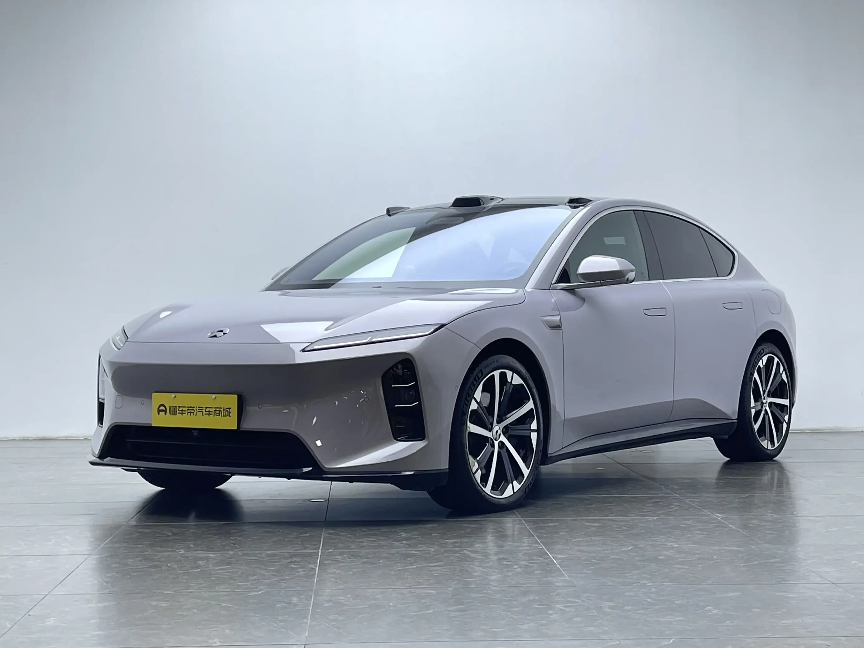 NIO ET5