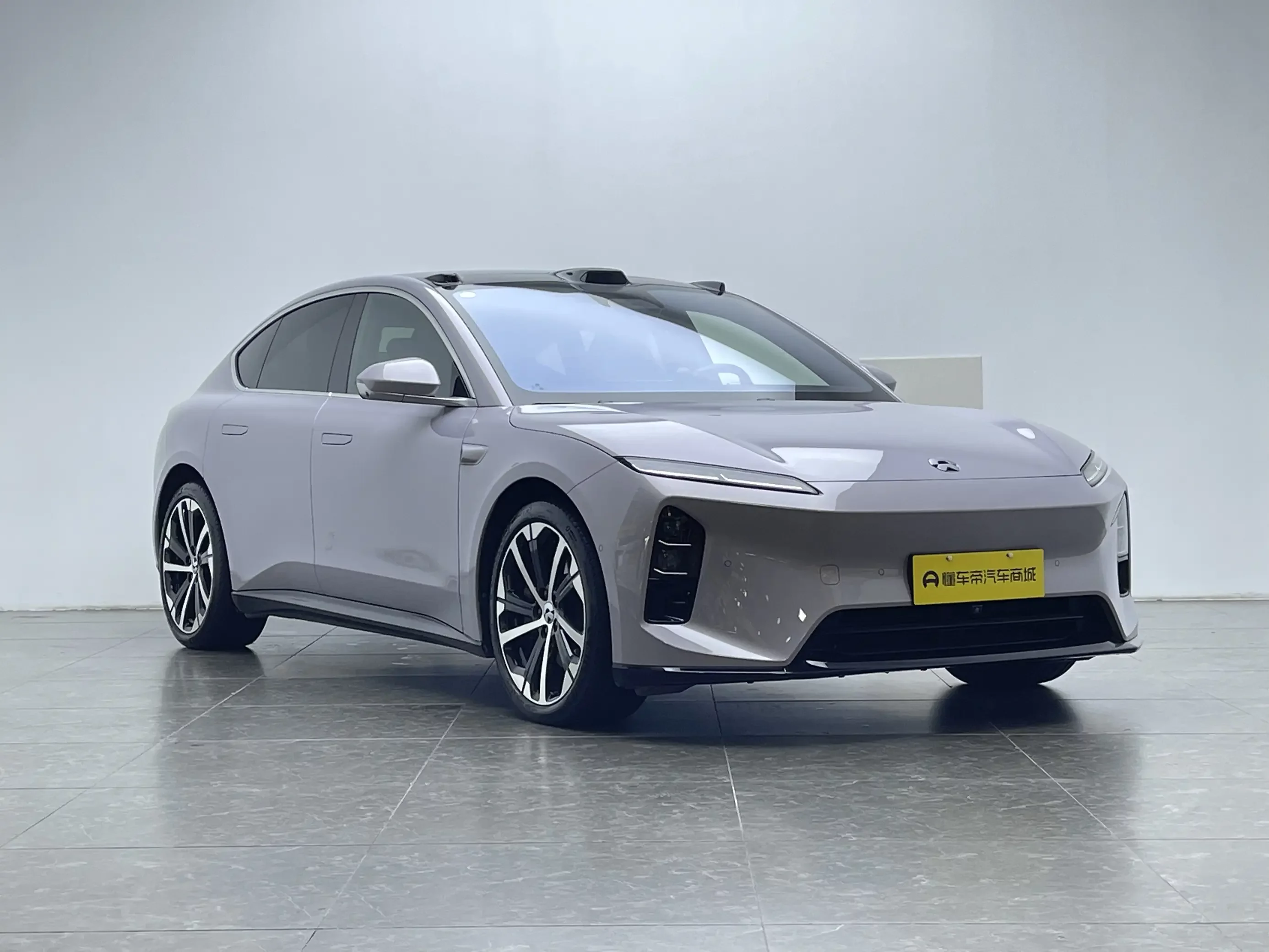 NIO ET5