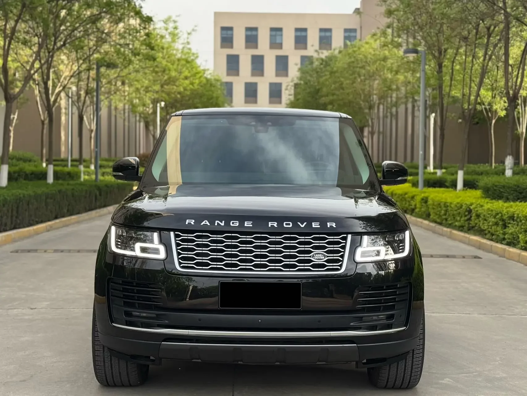 Land Rover range rover