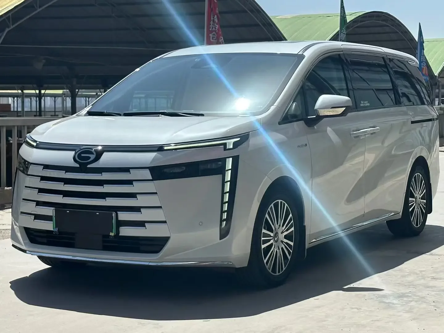 GAC Trumpchi E8 PHEV