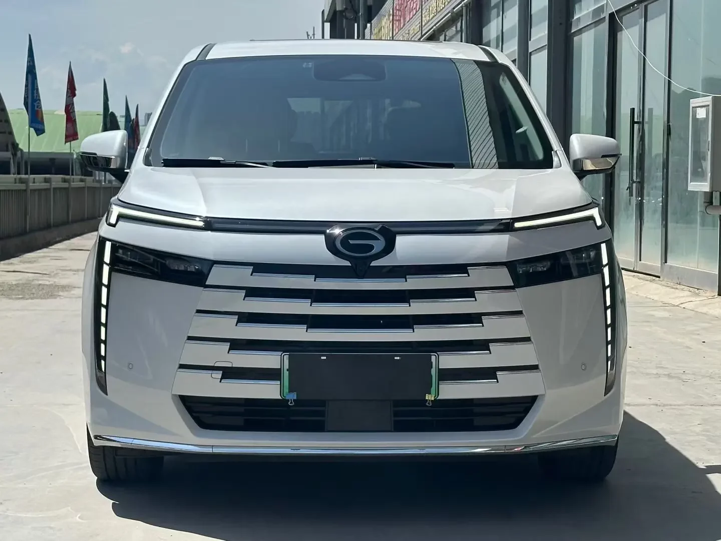 GAC Trumpchi E8 PHEV