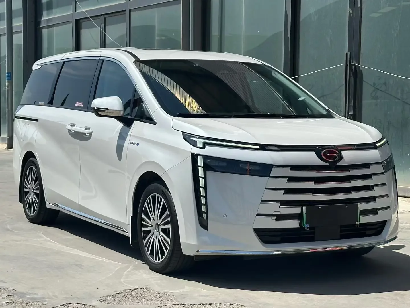 GAC Trumpchi E8 PHEV