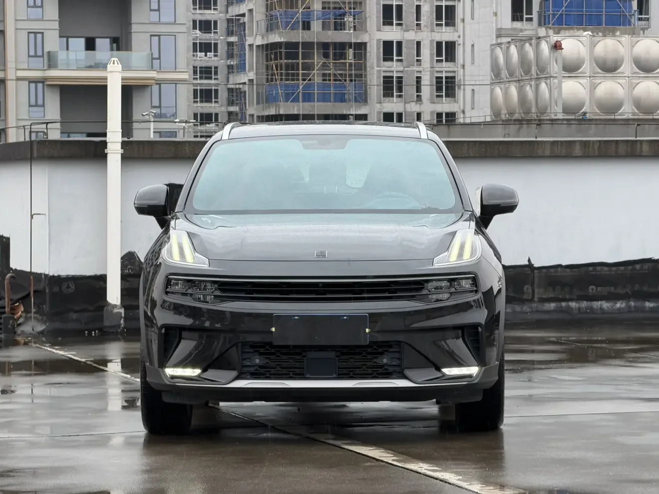 Lynk & Co 06