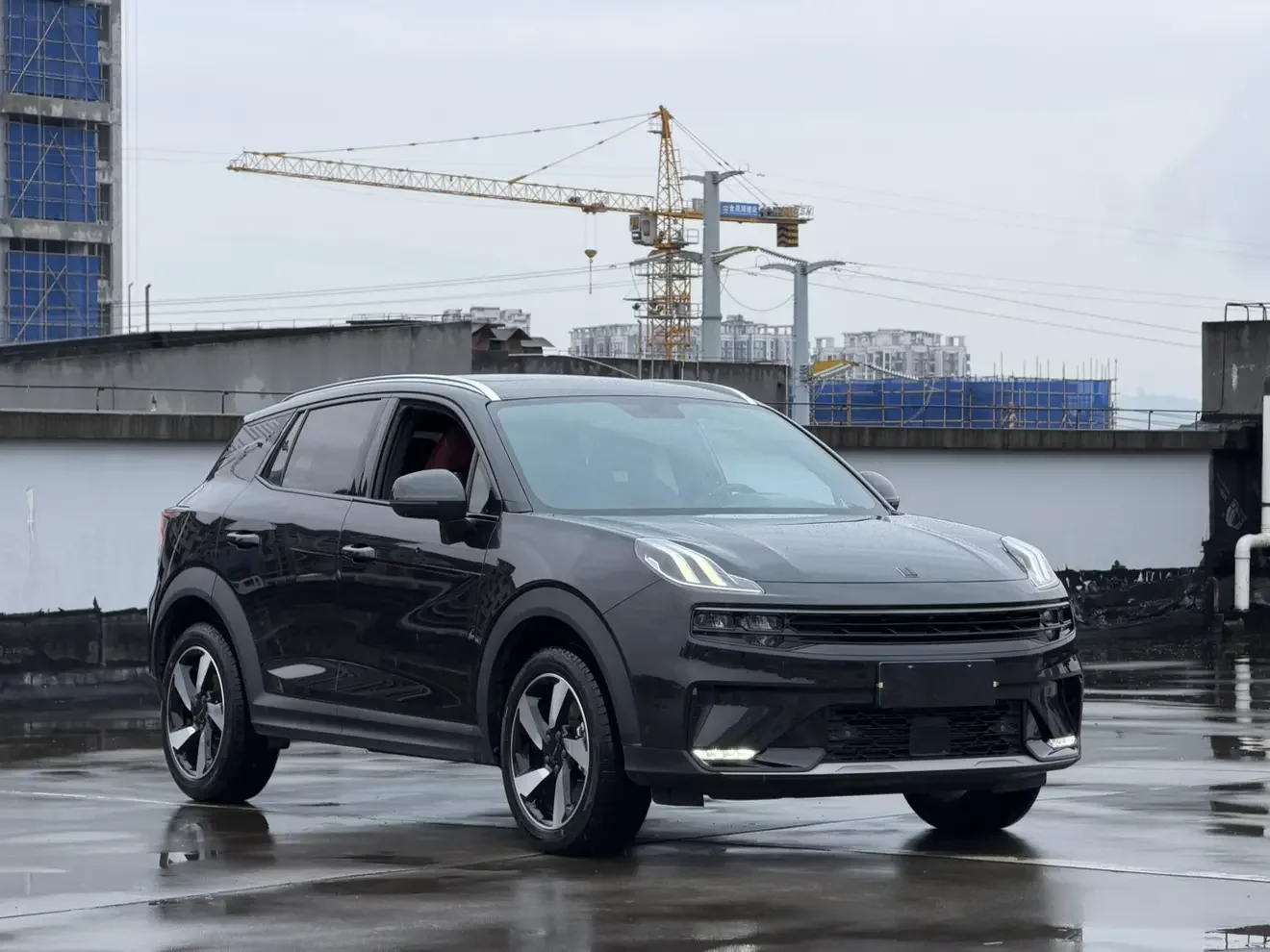 Lynk & Co 06