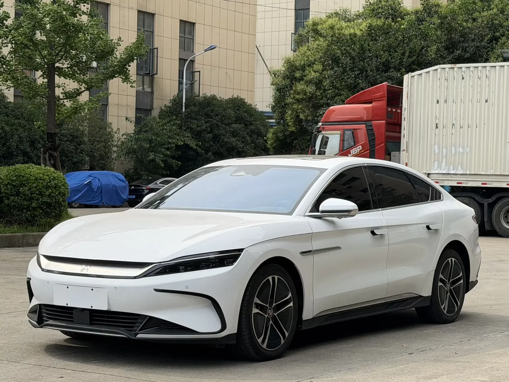 BYD Han EV