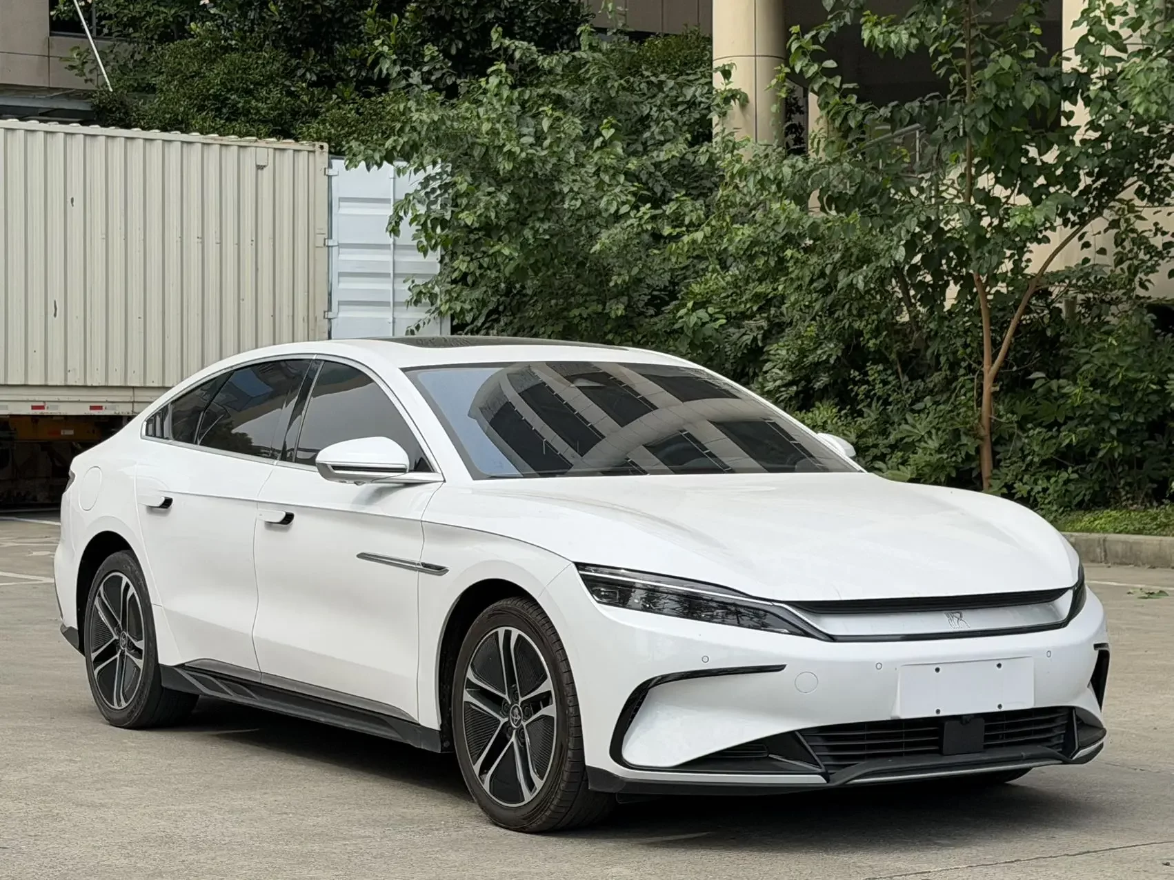 BYD Han EV