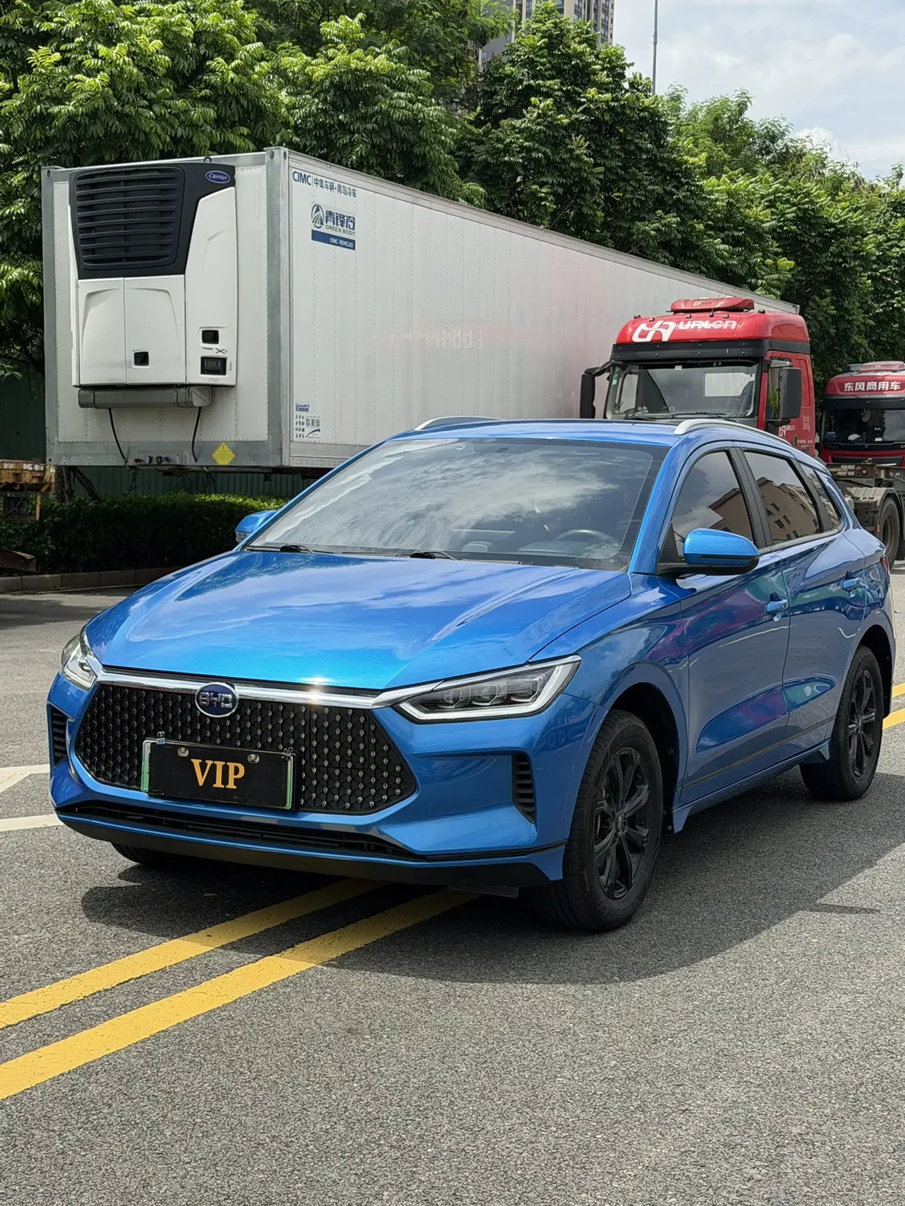 BYD e2