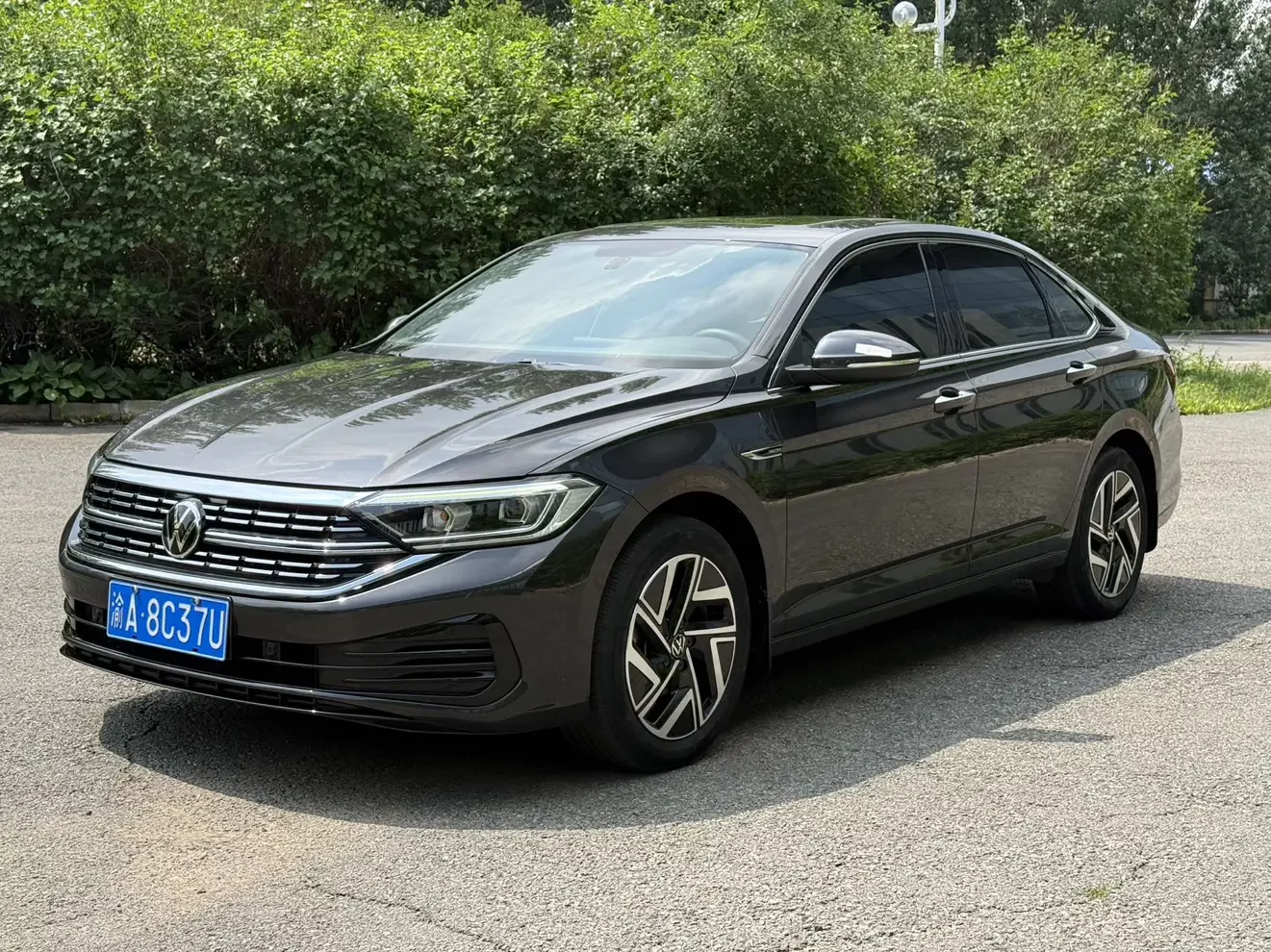 Volkswagen Sagitar