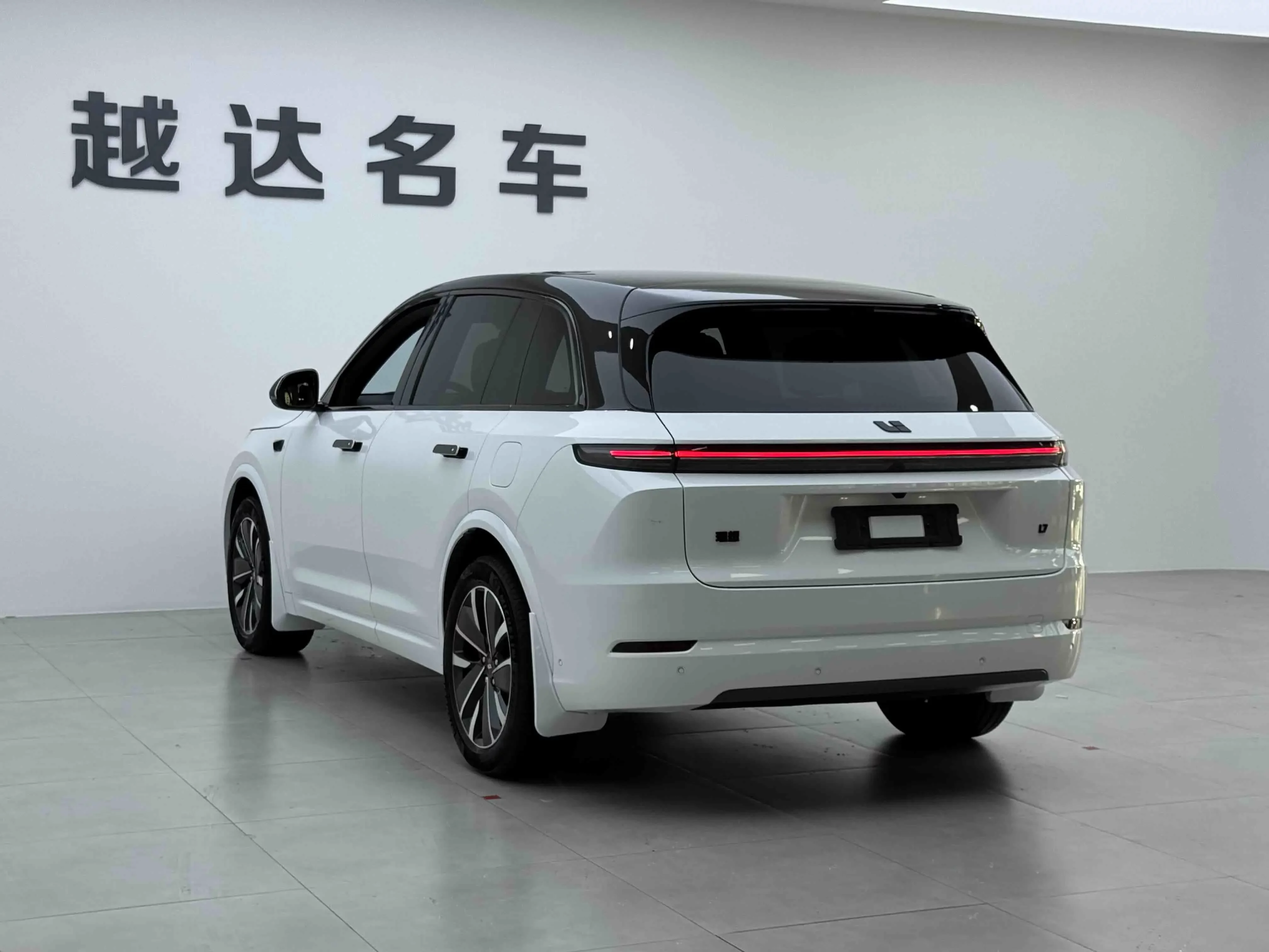 Lixiang L7