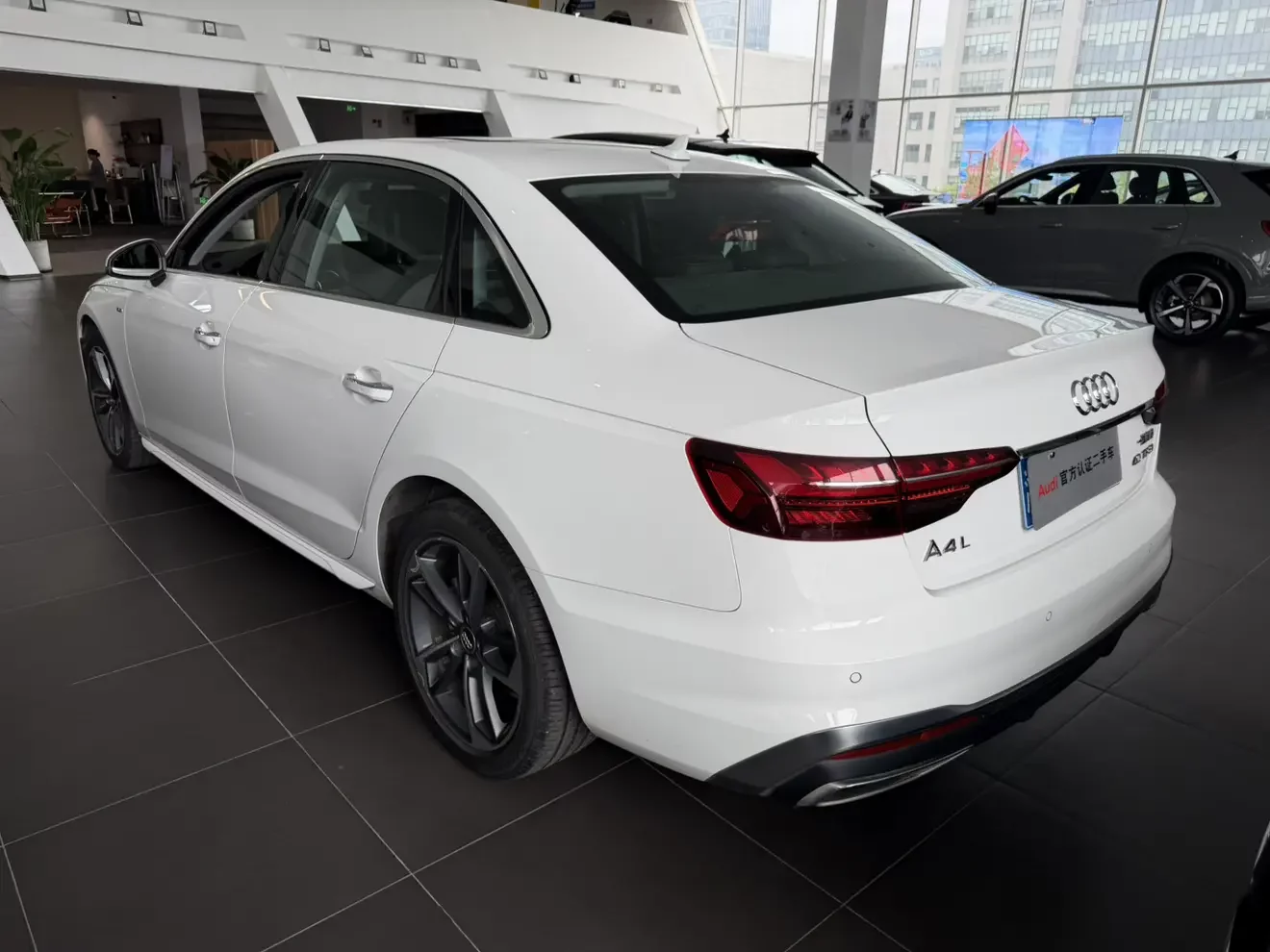 Audi A4L