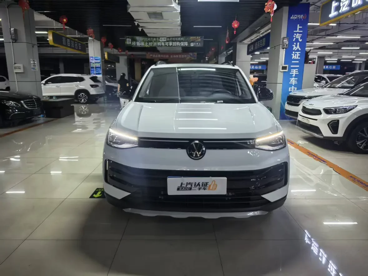 Volkswagen Tharu