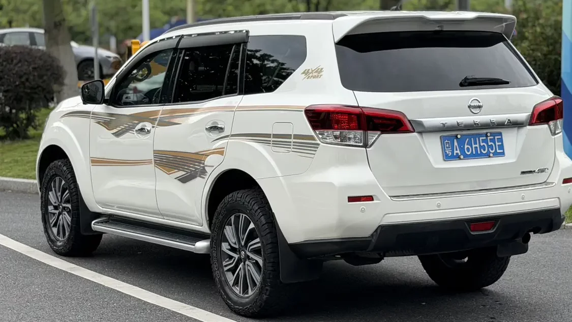 Nissan Tuda