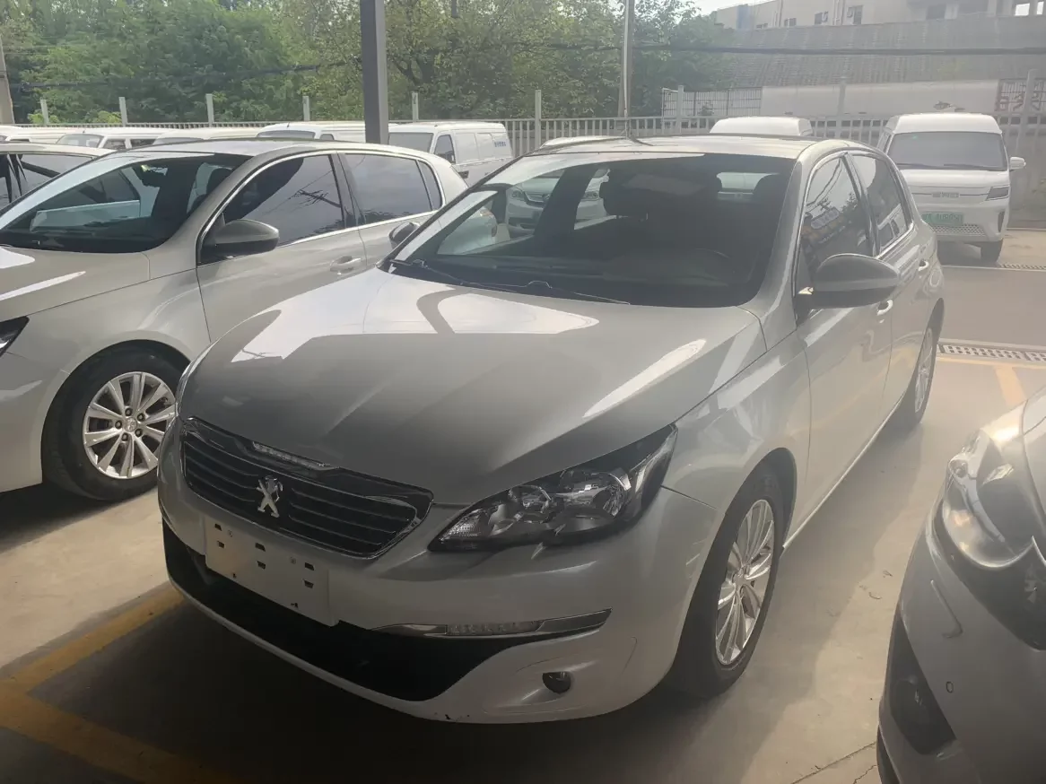 Peugeot 308S