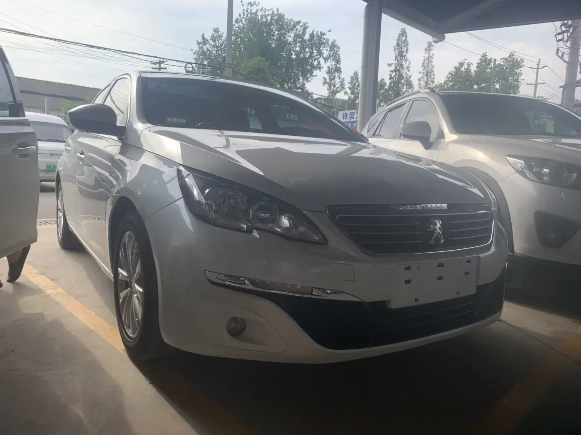 Peugeot 308S