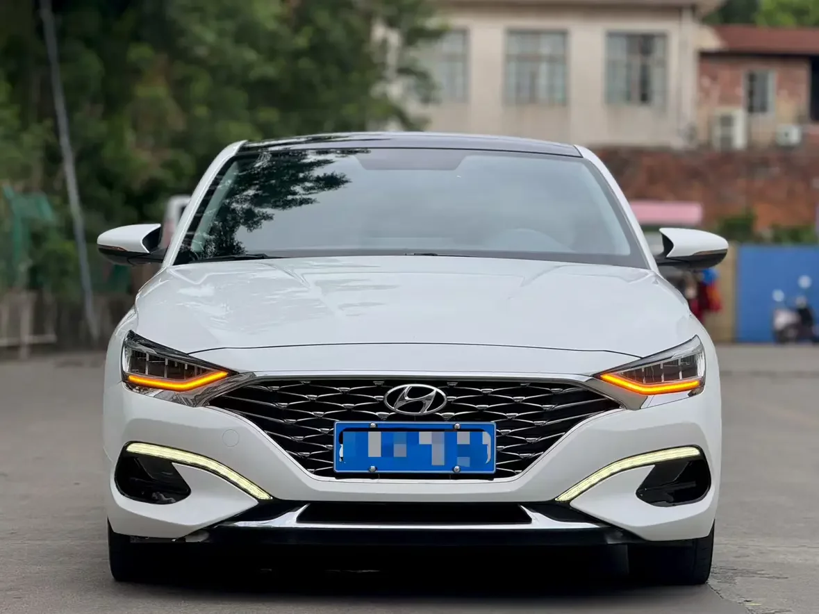 Hyundai Lafesta