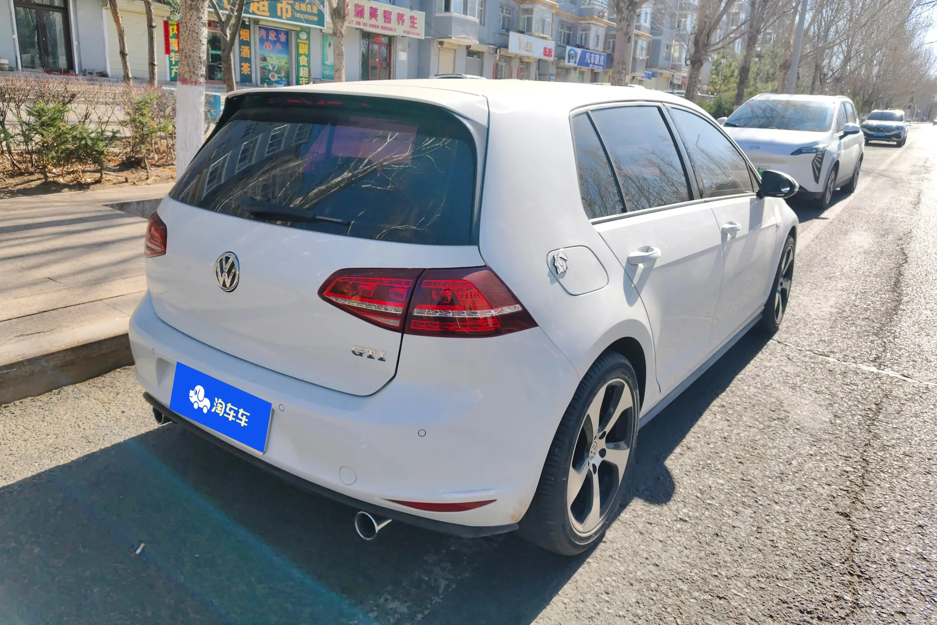 Volkswagen Golf GTI