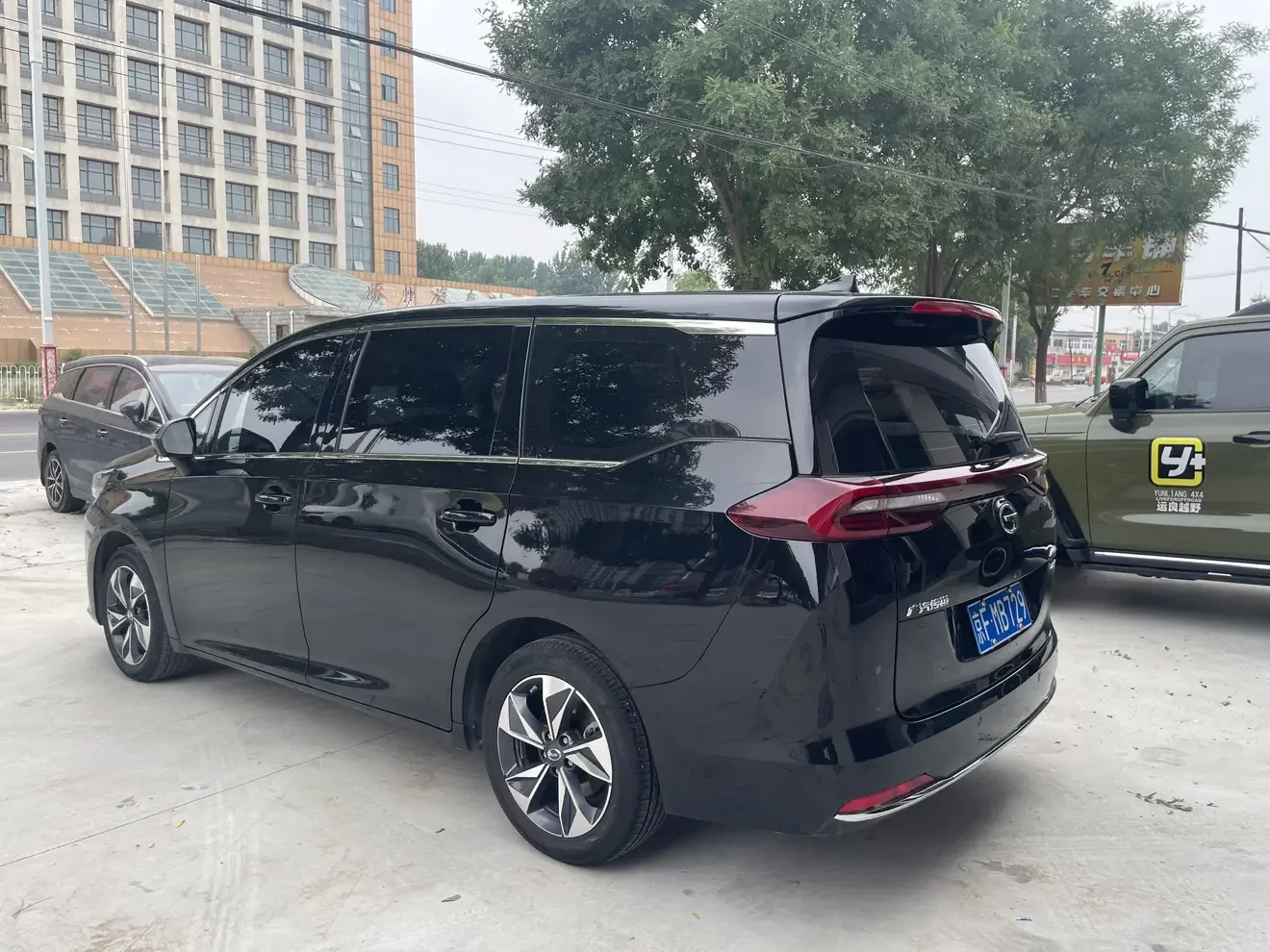 GAC Trumpchi M6