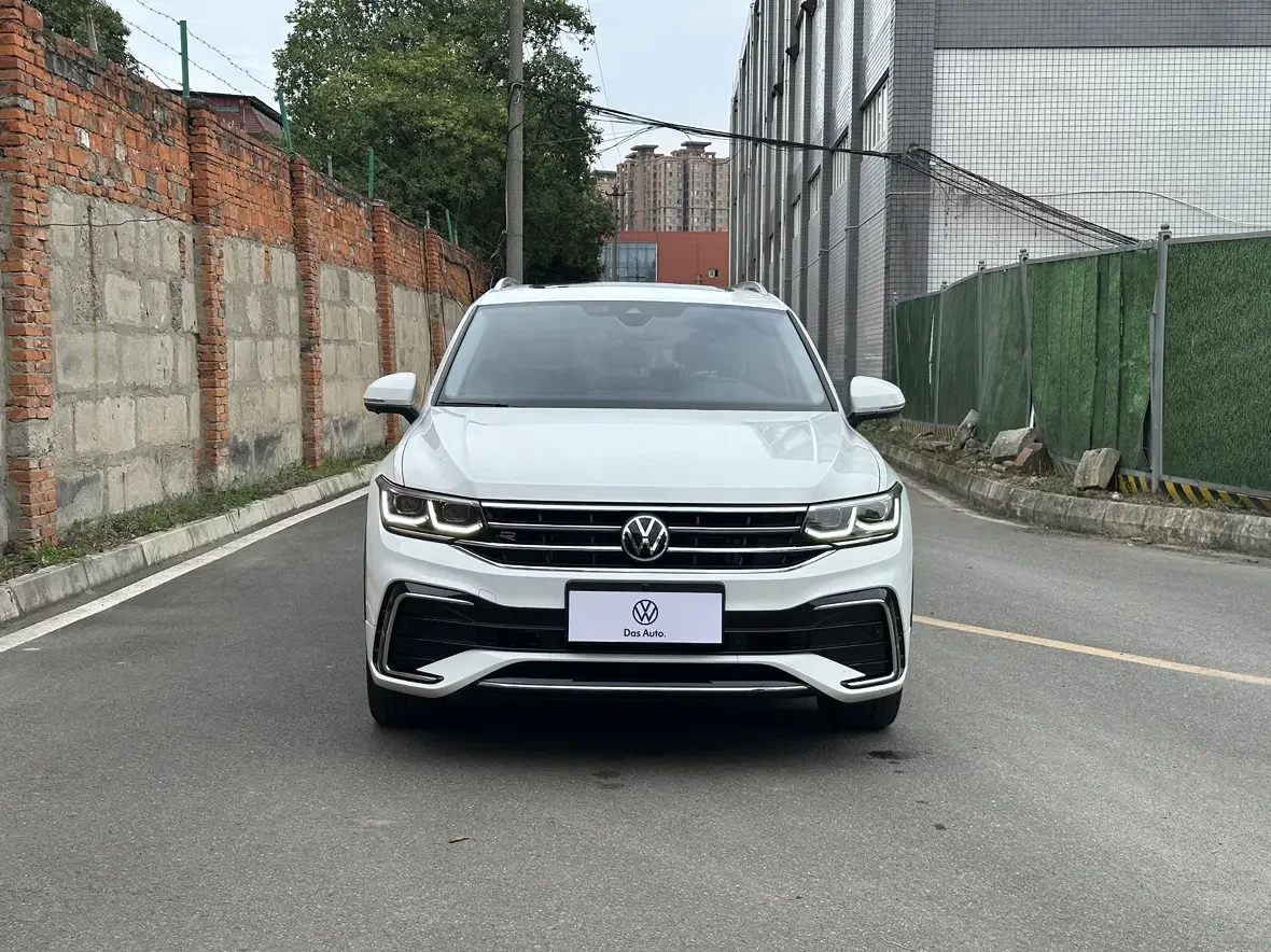Volkswagen Tiguan L