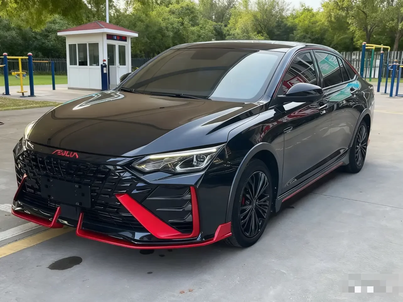 Dongfeng Yixuan MAX