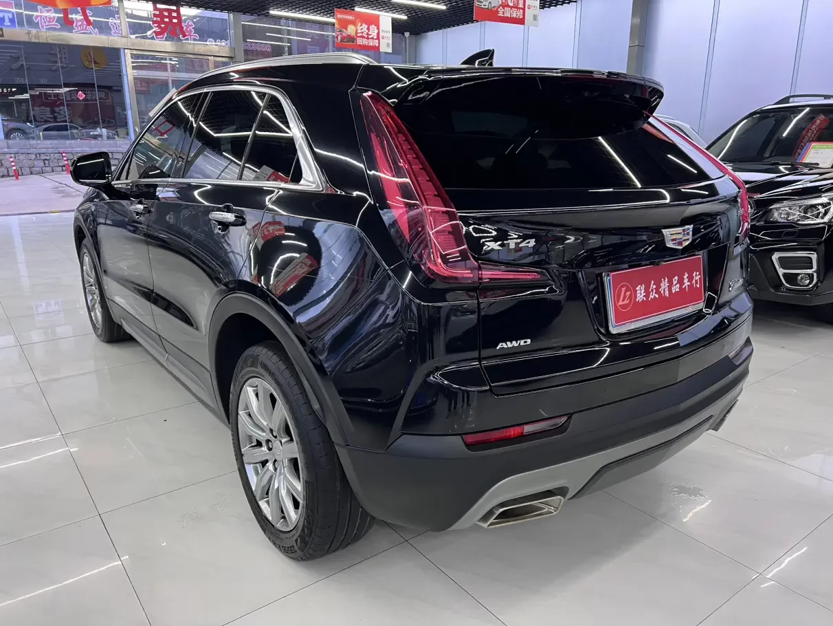 Cadillac XT4
