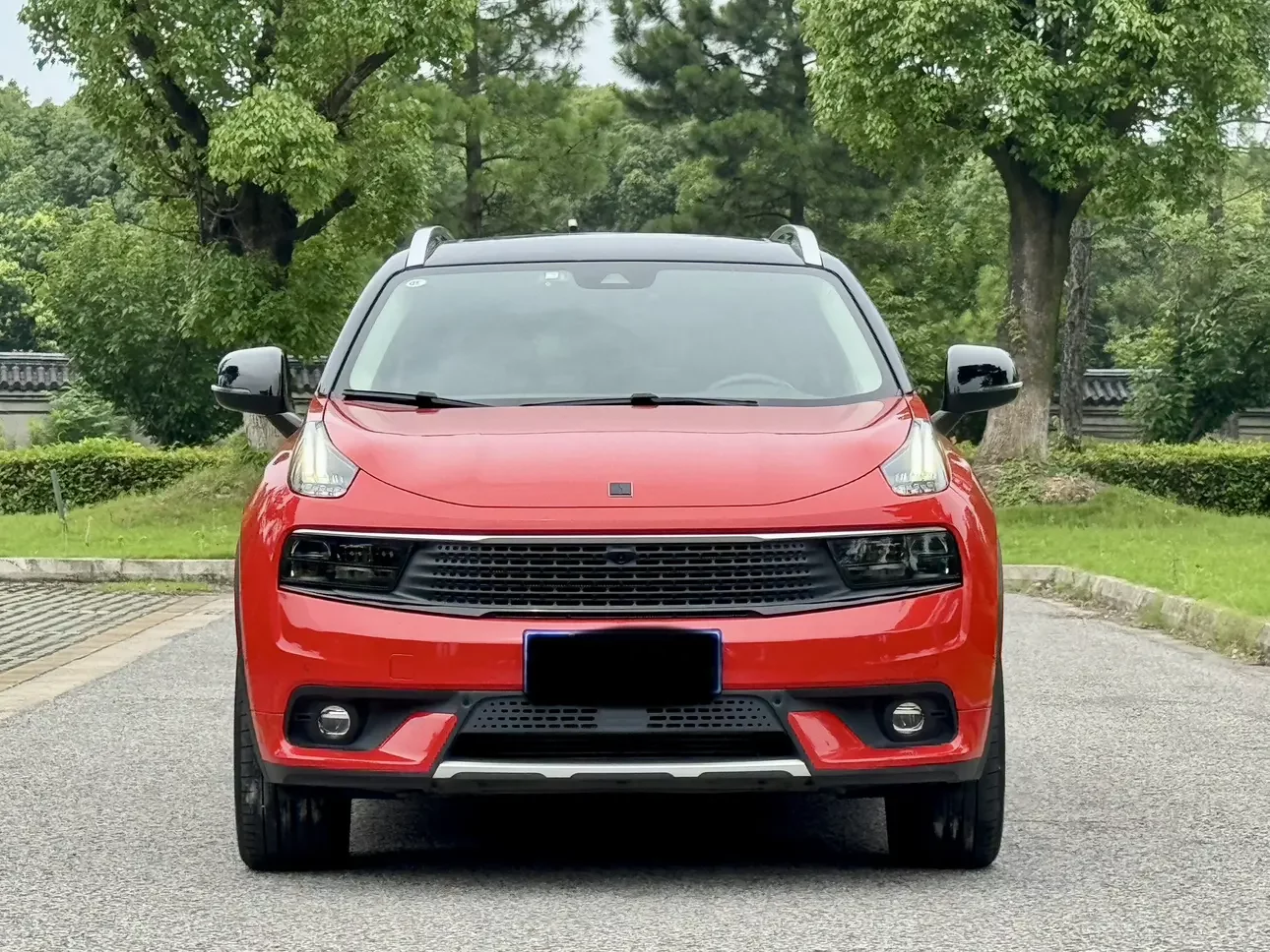 Lynk & Co 01