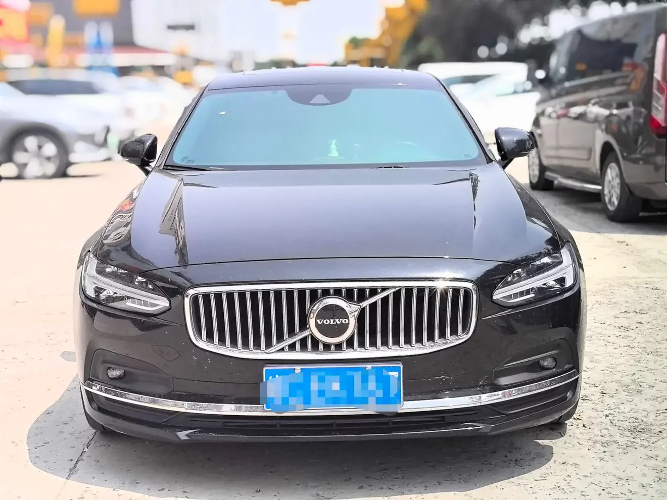 Volvo S90