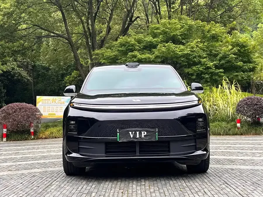 Lixiang L6