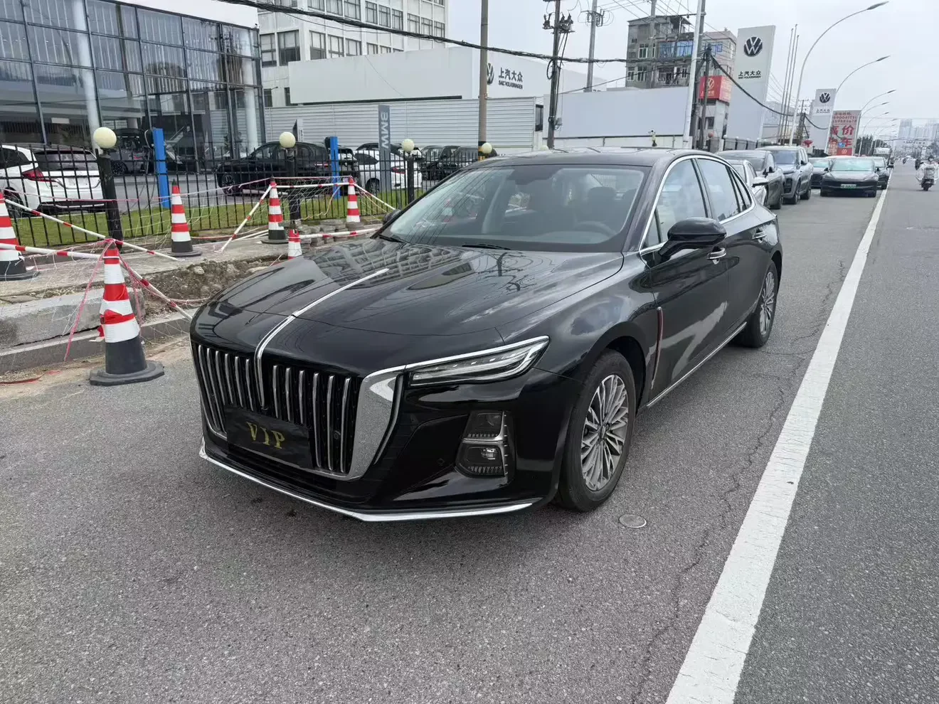 Hongqi H5