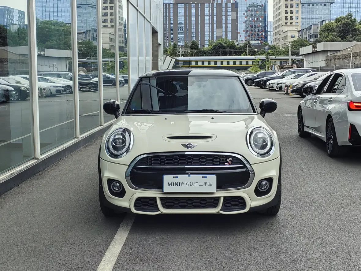 MINI 