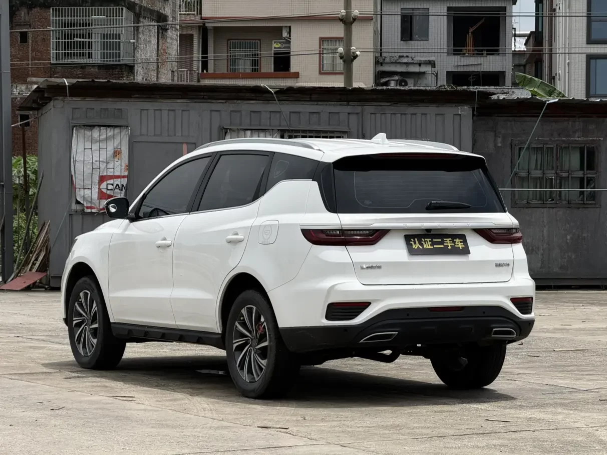 Geely Vision X6