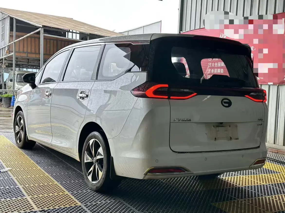 GAC Trumpchi M6