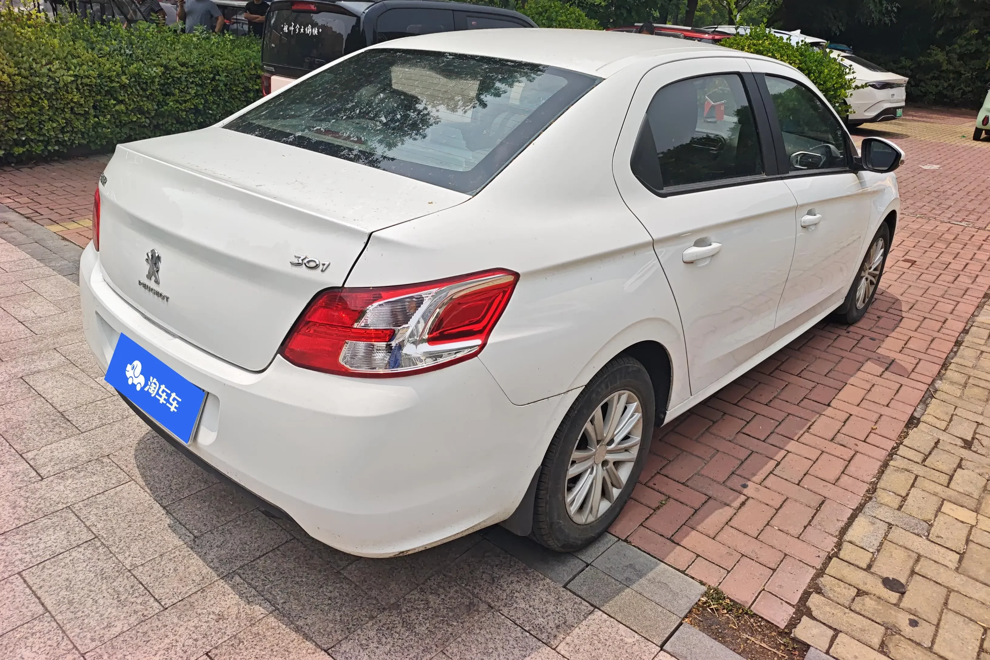 Peugeot 301