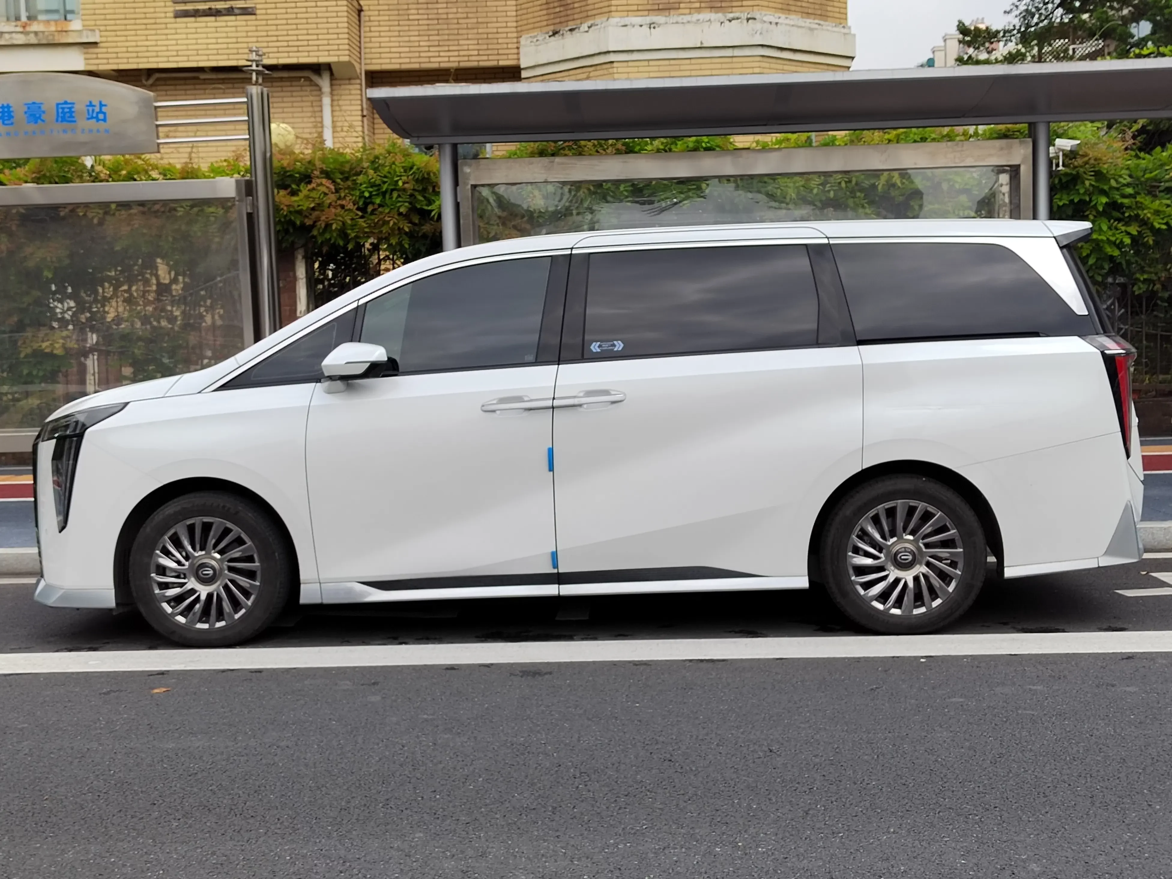 GAC Trumpchi M8