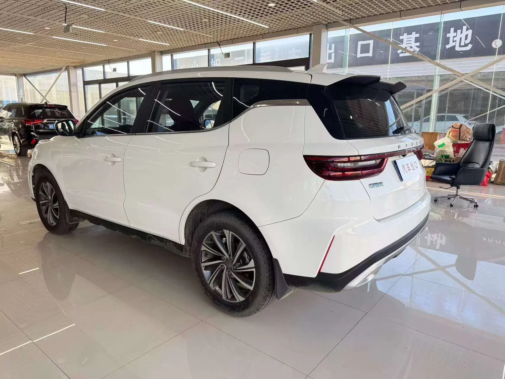 Geely Vision X6