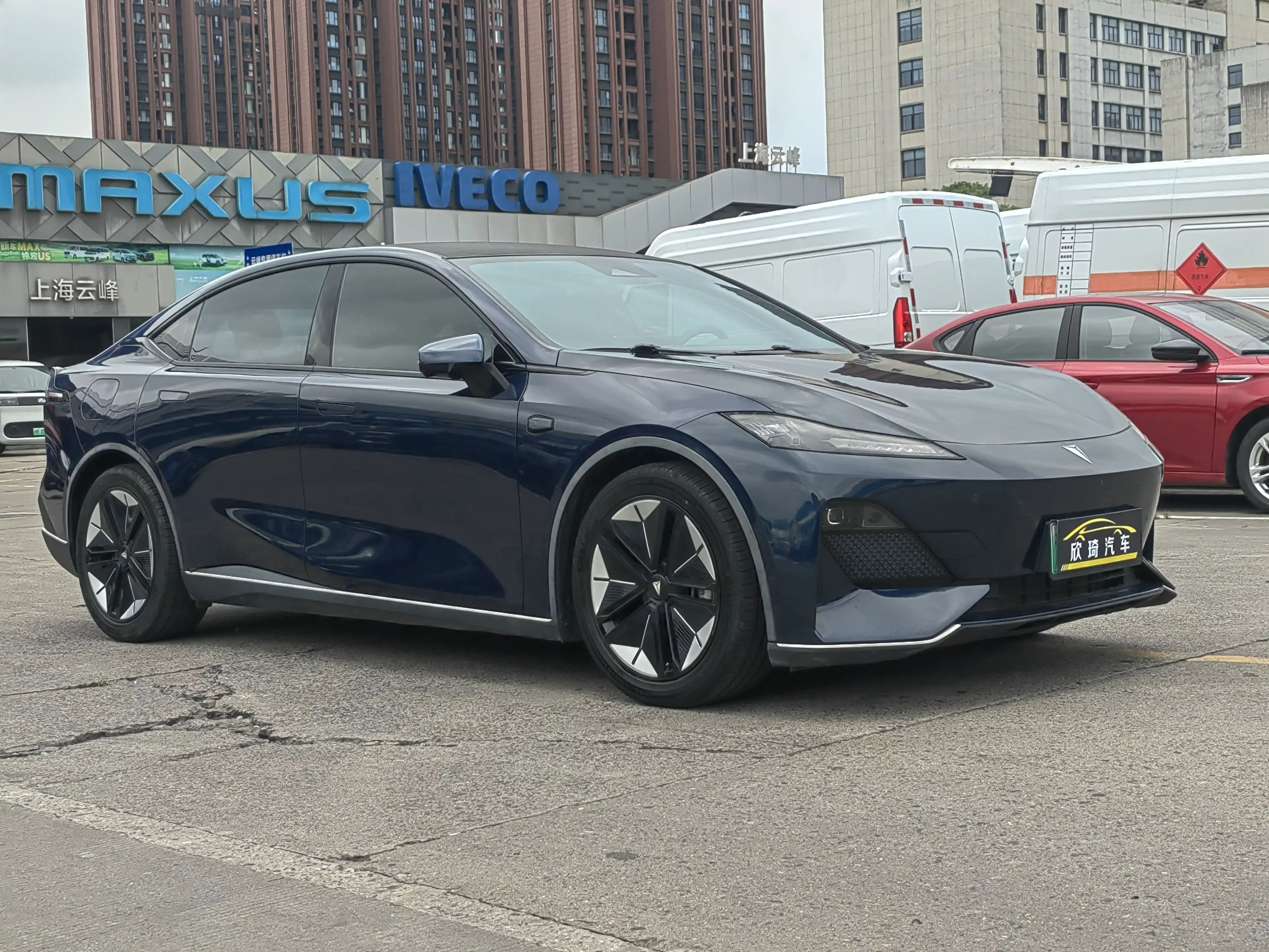 Deepal Dark blue SL03