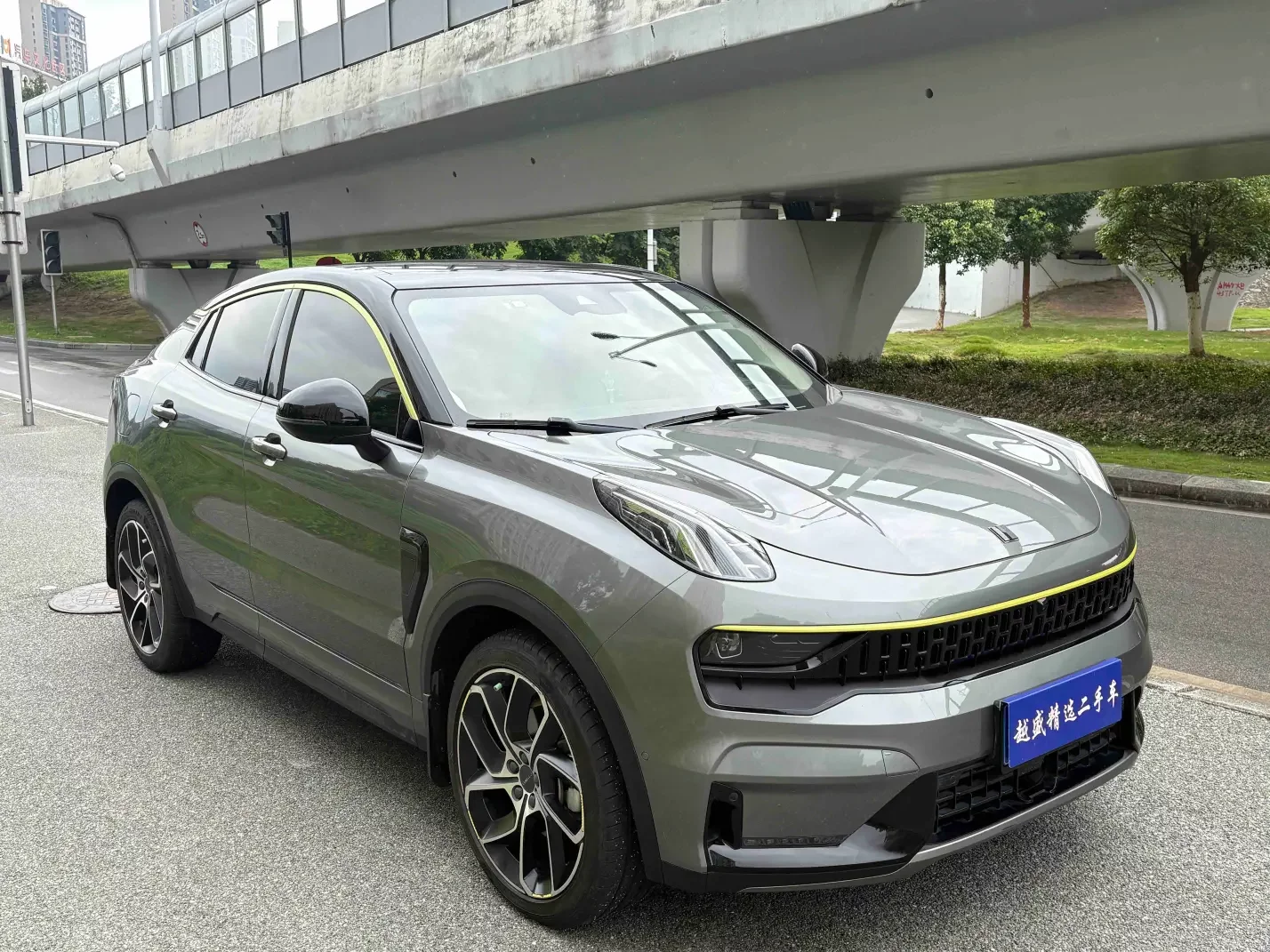 Lynk & Co 01