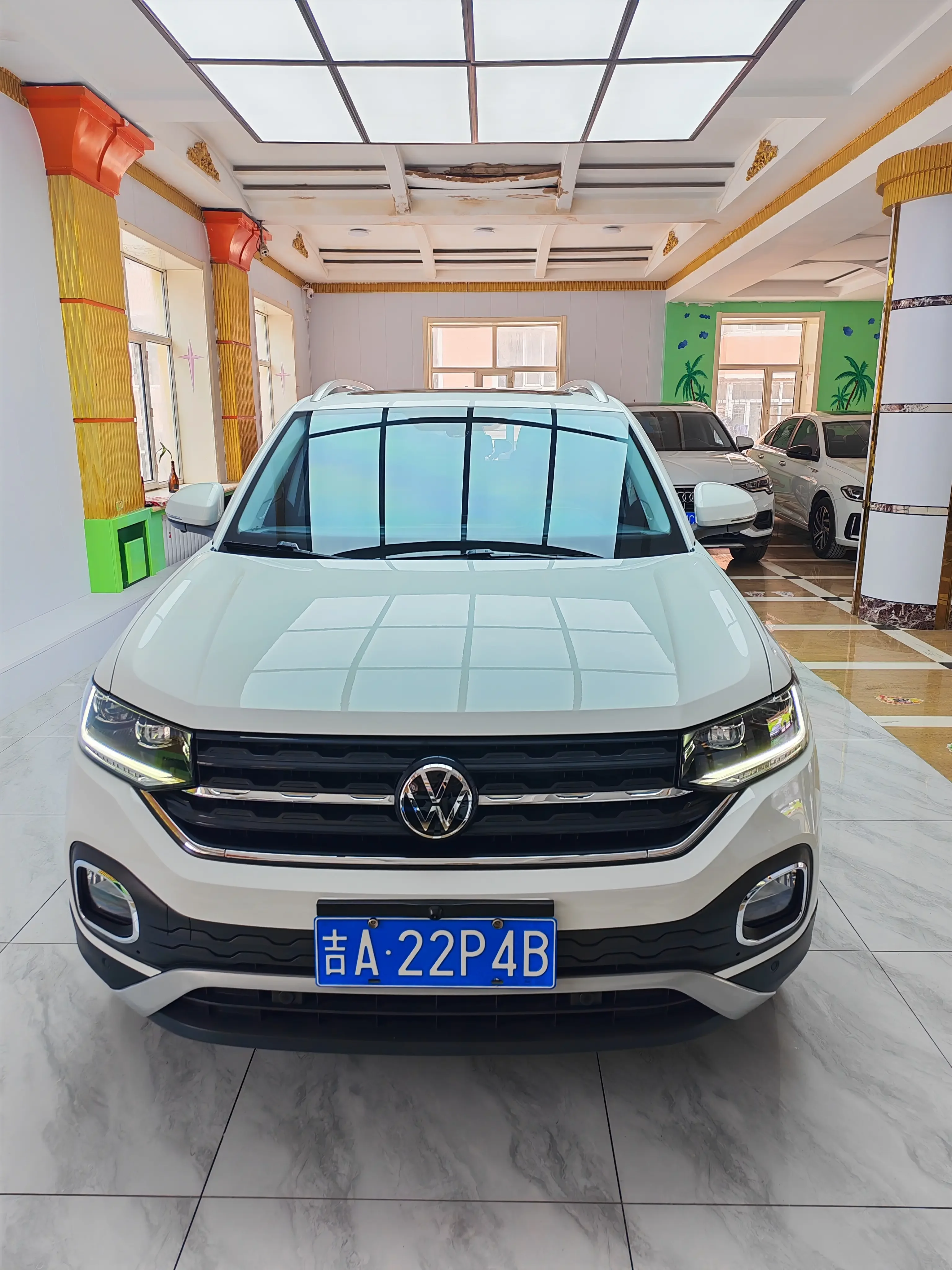 Volkswagen Explore the shadows