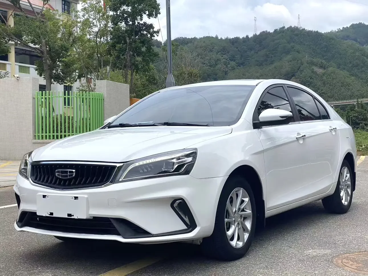 Geely emgrand