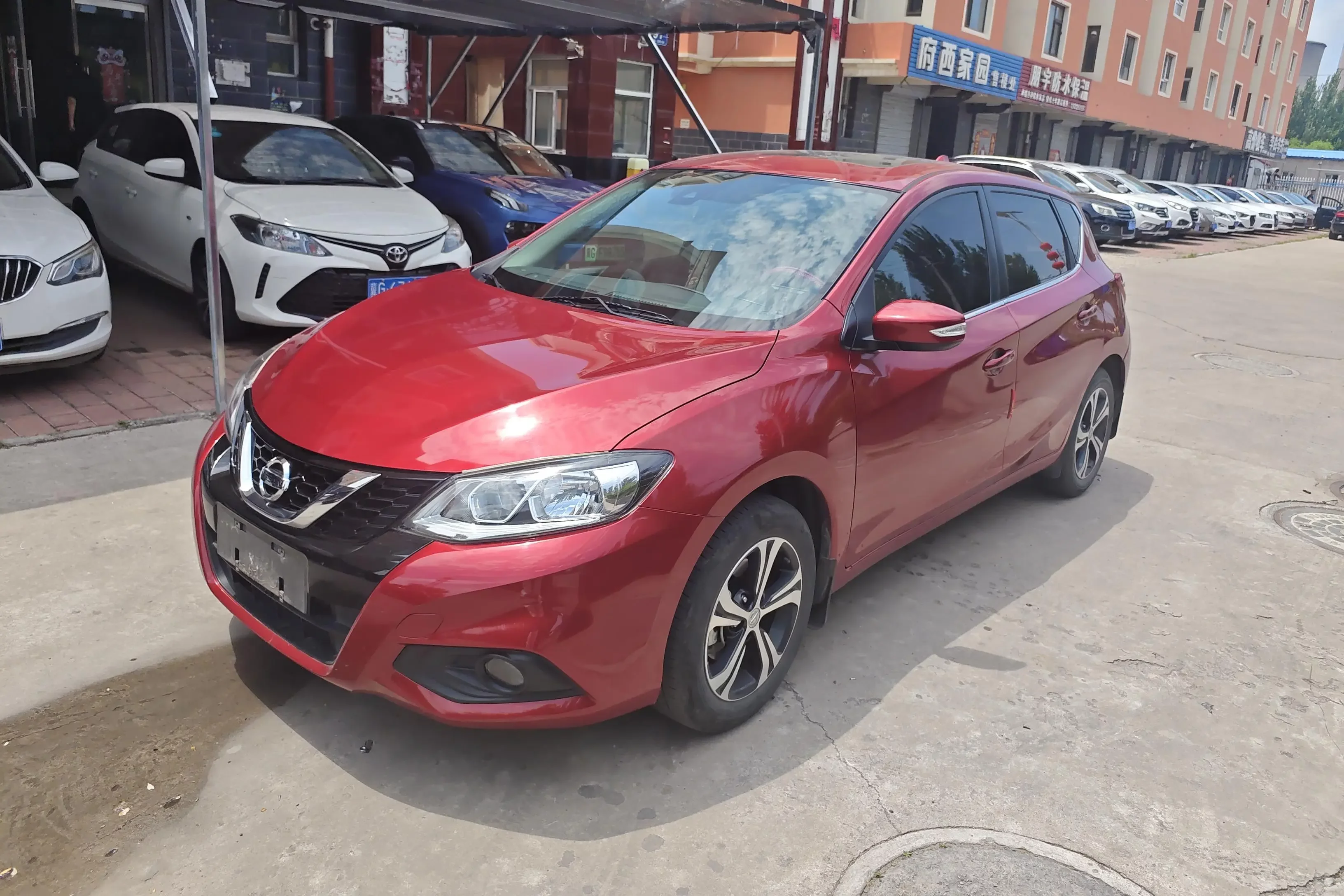 Nissan Tiida