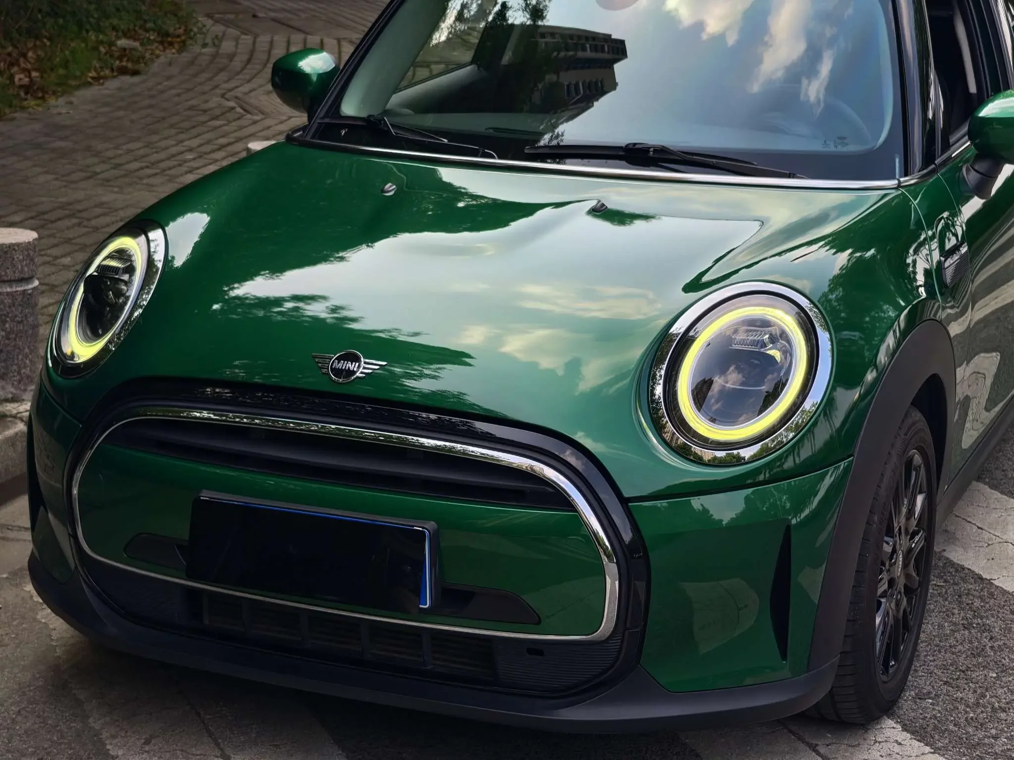 MINI 