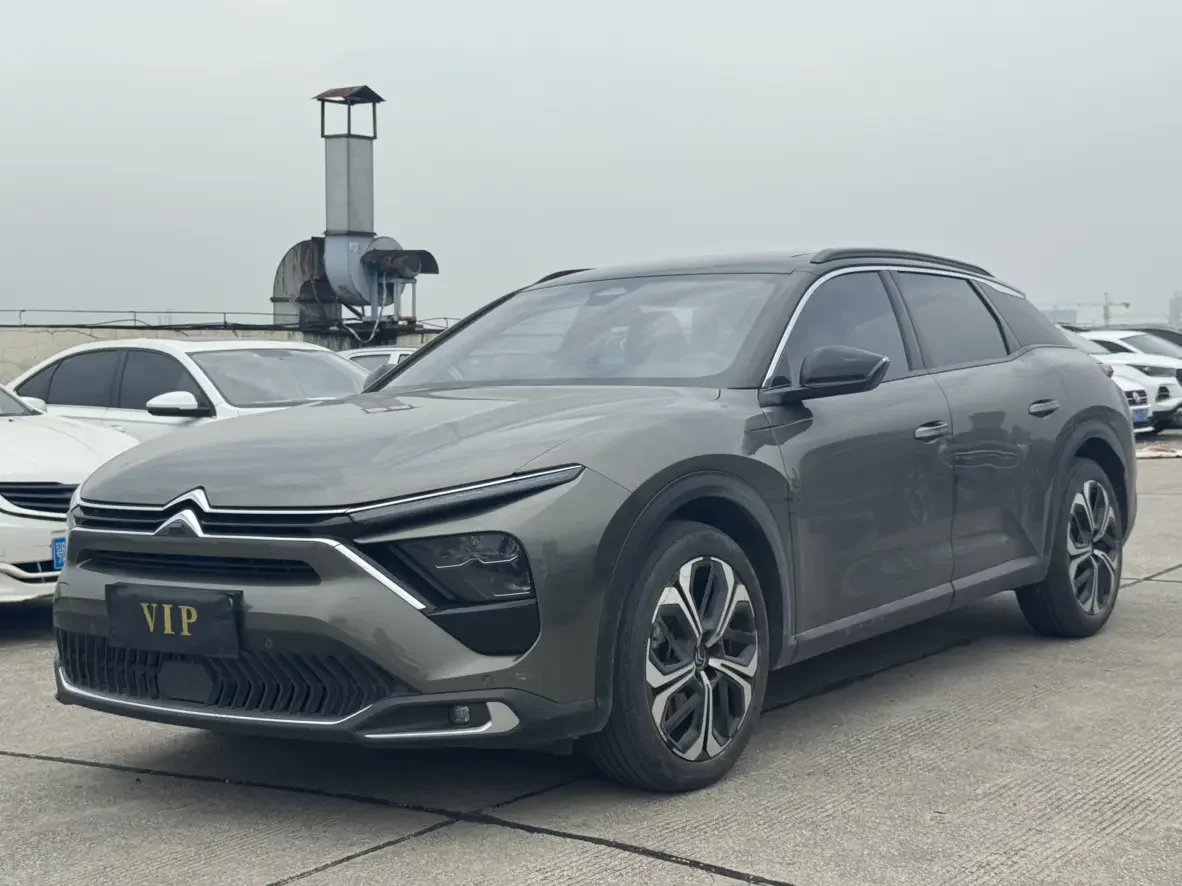 Citroën Versailles C5 X