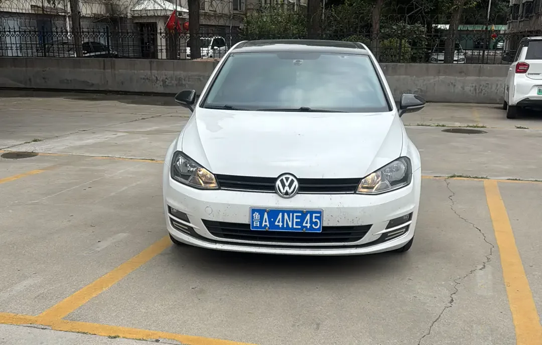 Volkswagen golf