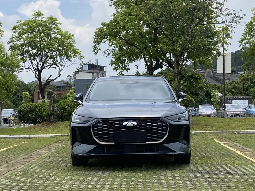 Chery Fengyun A8L