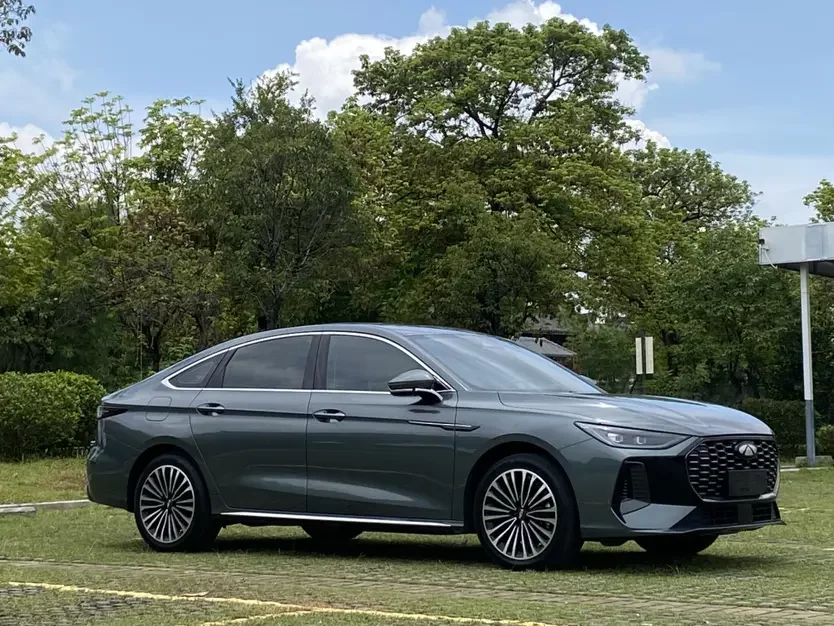 Chery Fengyun A8L