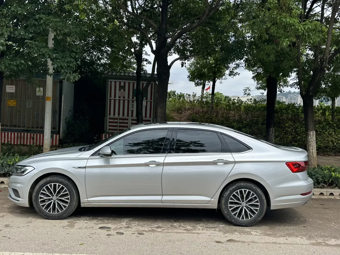 Volkswagen Sagitar