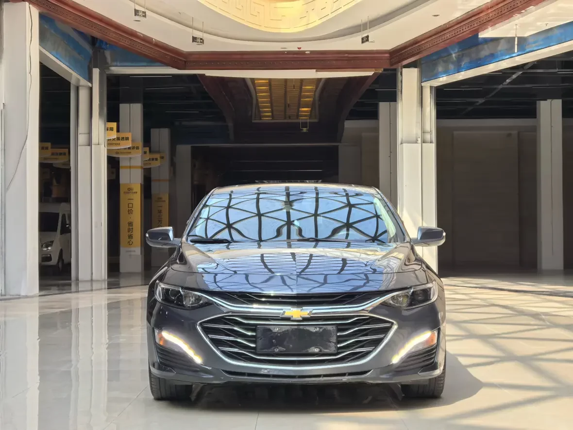Chevrolet Malibu XL