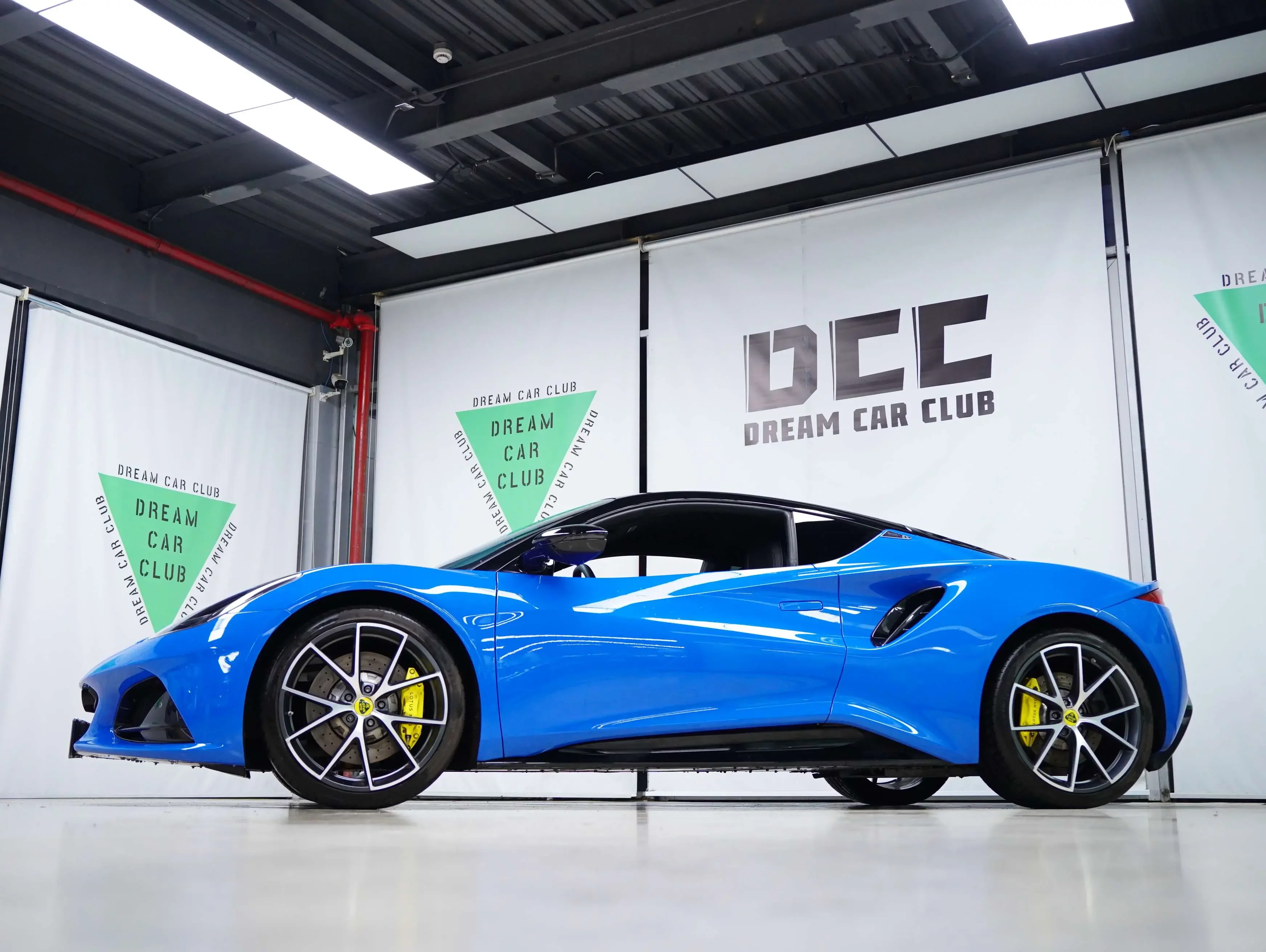 Lotus Emira