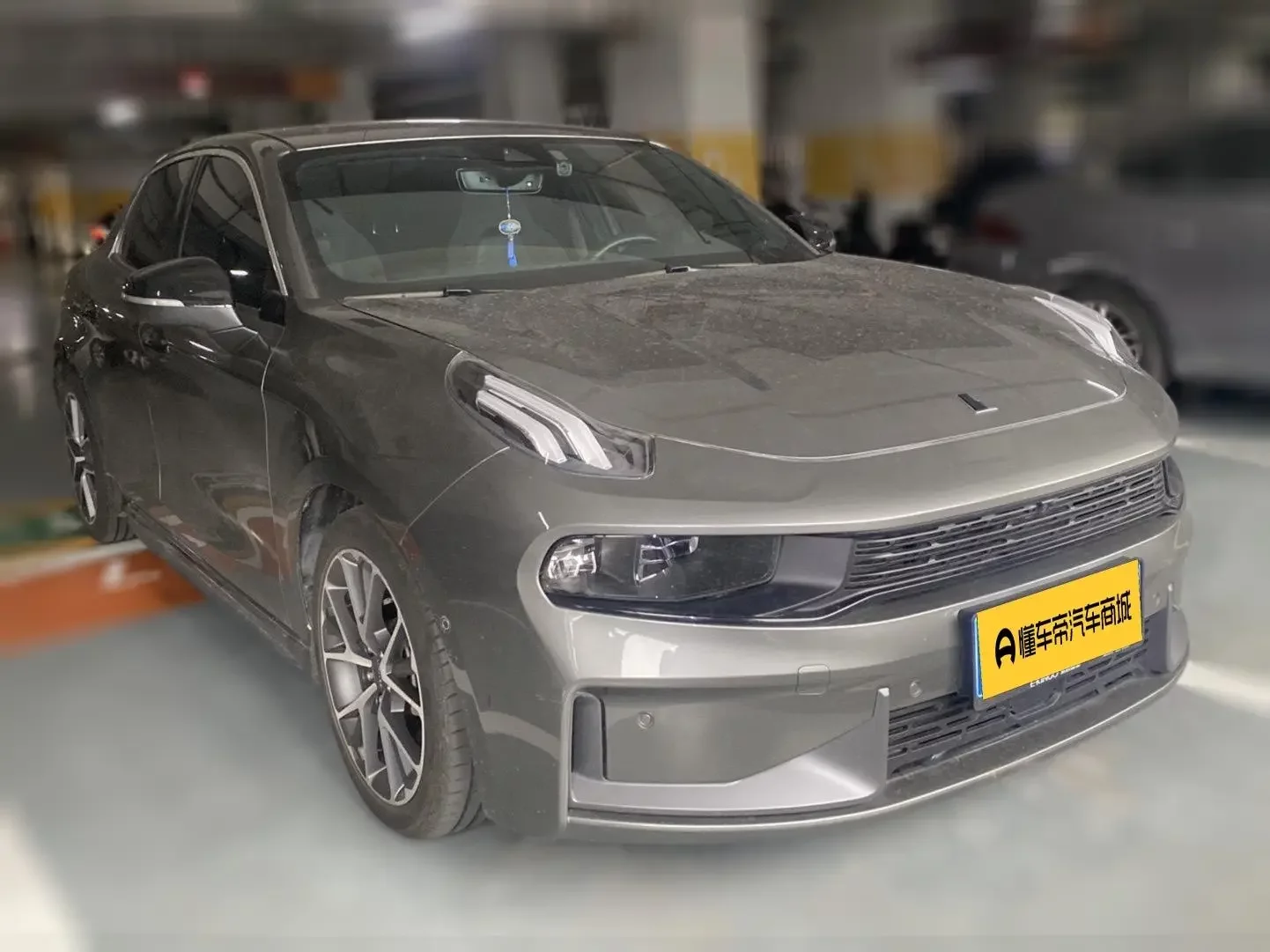 Lynk & Co 03