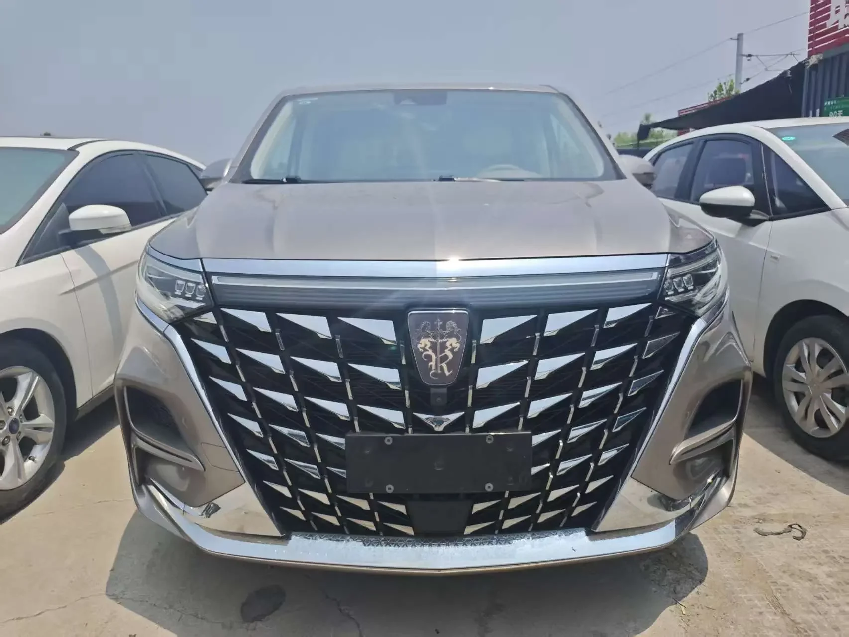 Roewe iMAX8